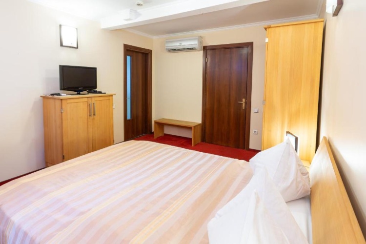 Standard Double room with view
