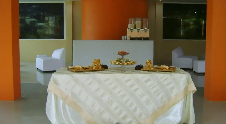 Hotel La Roca
