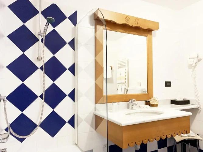 Triple room