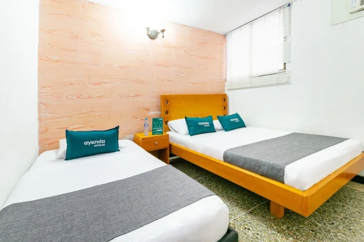 Economy Triple room