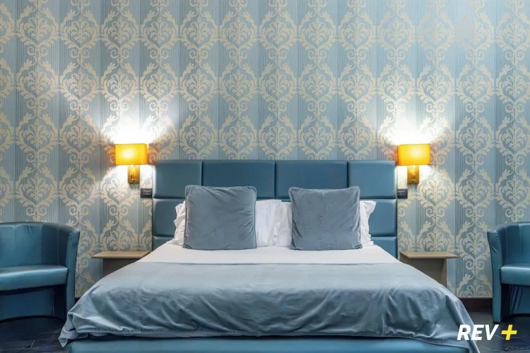 Quadruple Suite
