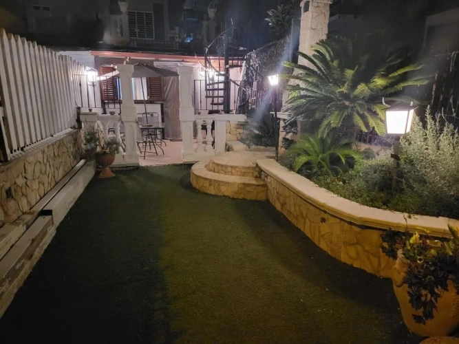 2 Bedrooms Villa