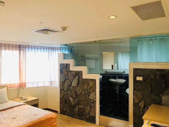 Jing Chen Commercial Hotel