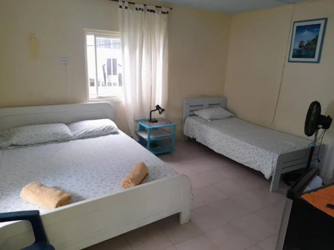 Standard Triple room