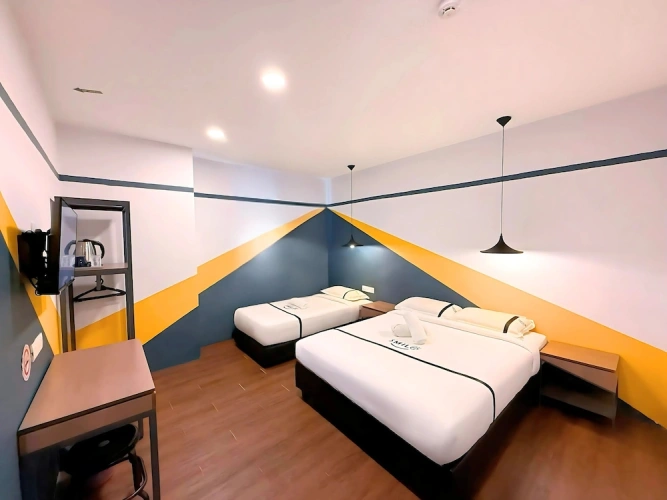 Standard Triple room