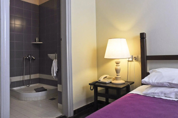 Doma Hotel