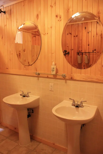 Algonquin Eco-Lodge