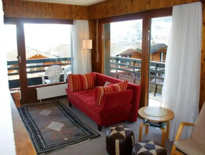 Cozy Apartment With Rhone Valley View