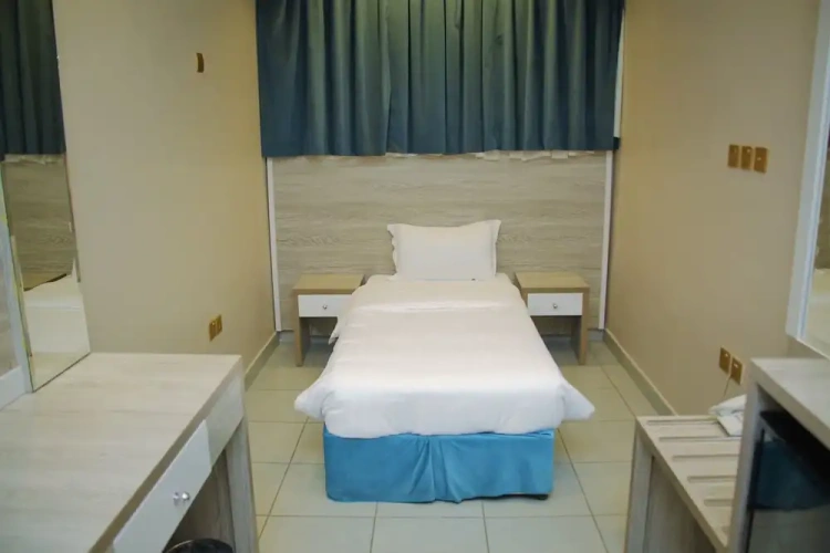 Basic Single room