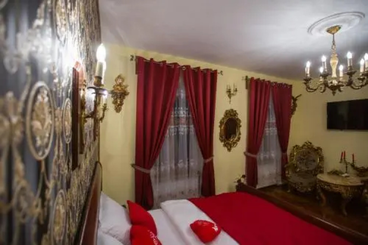 History Apartment Str Cetatii