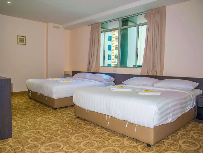 Lucky 11 Hotel