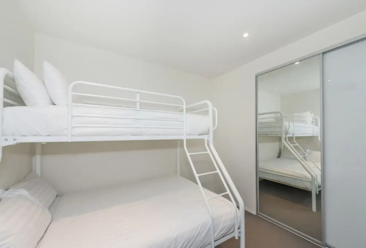 Accommodate Canberra - Lakefront