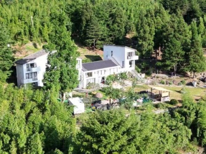 Yueguo Shanqiu Hostel