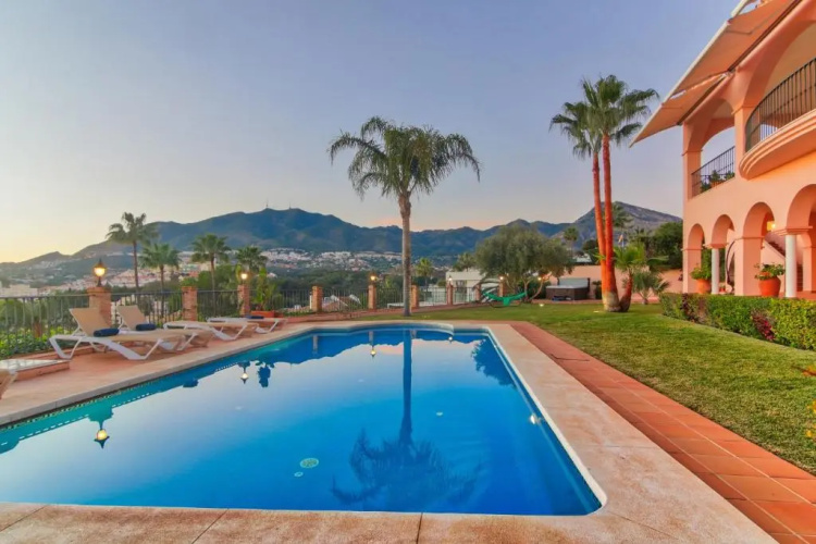 Beachside villa with panoramic sea views