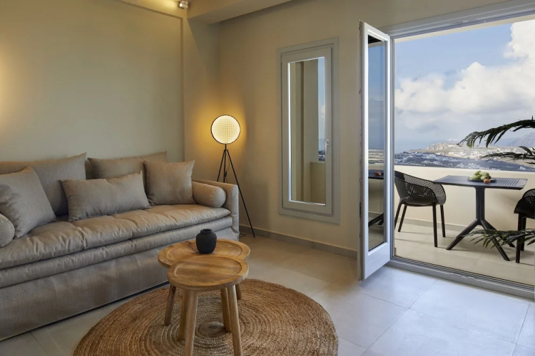 Mayu Suites