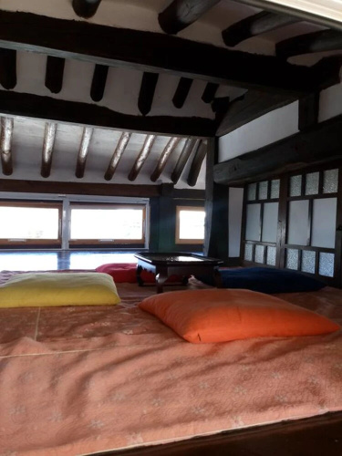 100 Korea House