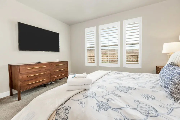 Mitchell's Place 4 Bedroom Apts by RedAwning