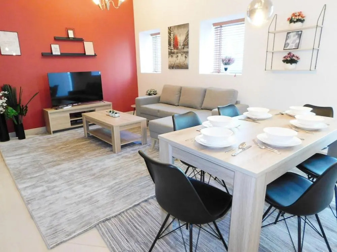 Luton Vacation Homes Continental Tower