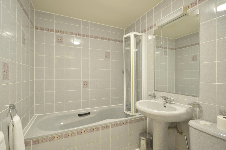 Alexandra Hotel photo 9