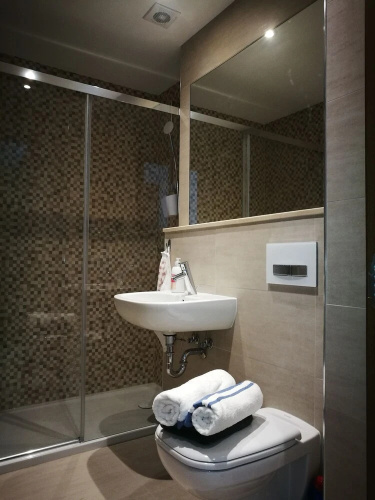 New Studio in Gibraltar with pool in WestOne