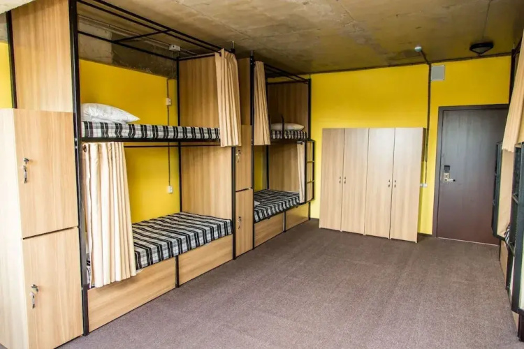 H8 Hostel