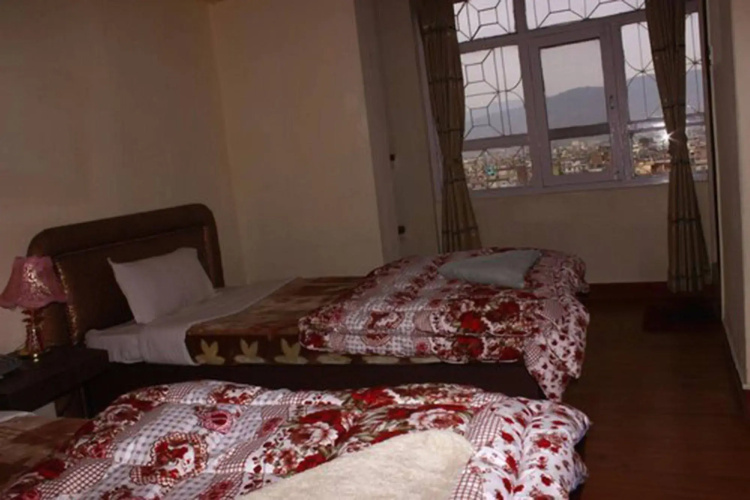 Hotel Holy Temple Tree