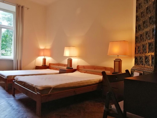 2 Bedrooms Apartment