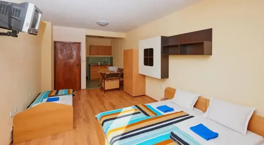 Evi Apartments 2