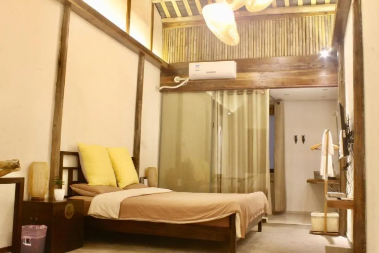 He Qi Jing She Hostel