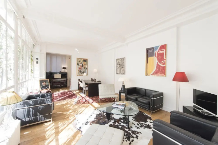 Sunshine Loft in Montmartre