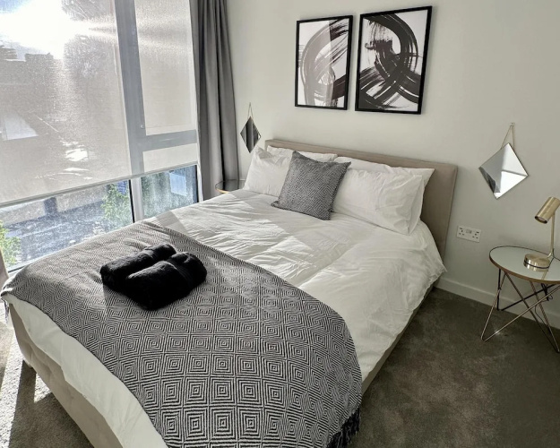 Spacious & Luxurious 2-bed Apartment in London