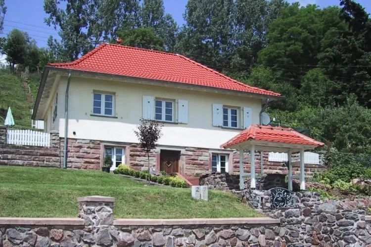 2 Bedrooms Classic Cottage