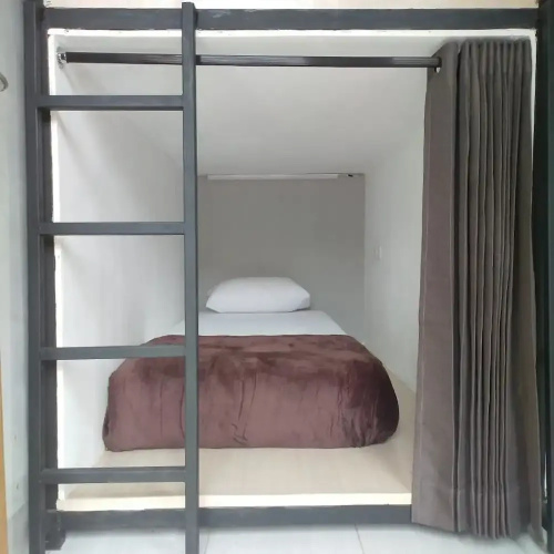 GH Capsule - Hostel