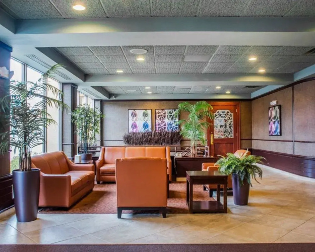 Quality Inn & Suites Riverfront Oswego