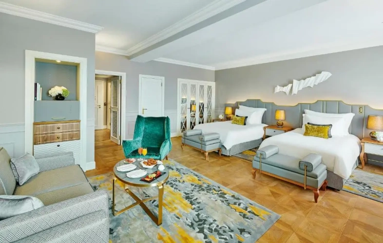 Mandarin Twin room