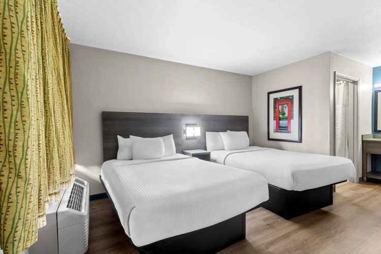 Deluxe Quadruple Suite