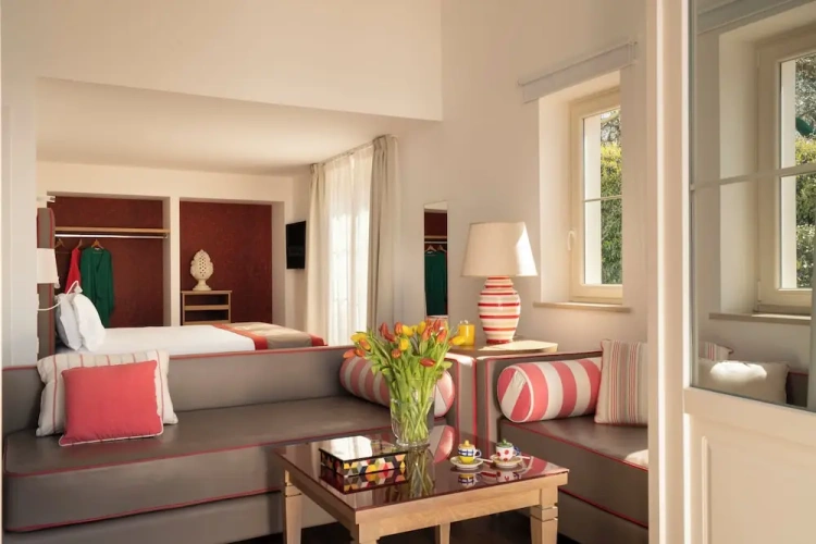 1 Bedroom Suite with balcony and with garden view