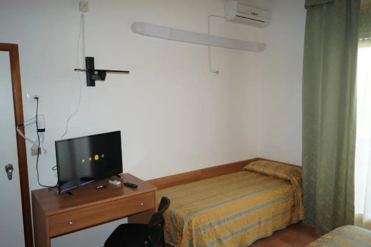 Standard Quadruple room with balcony