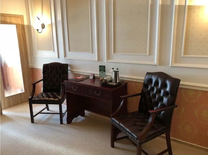 Deluxe Suite