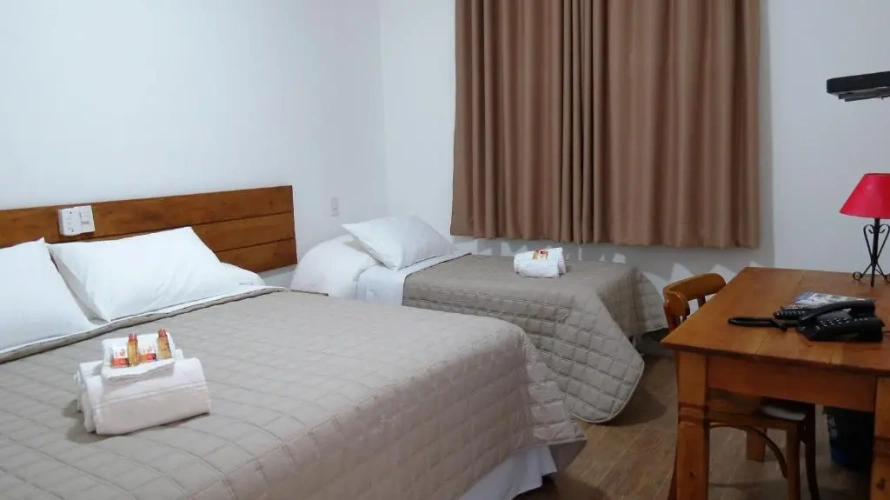 Standard Triple room
