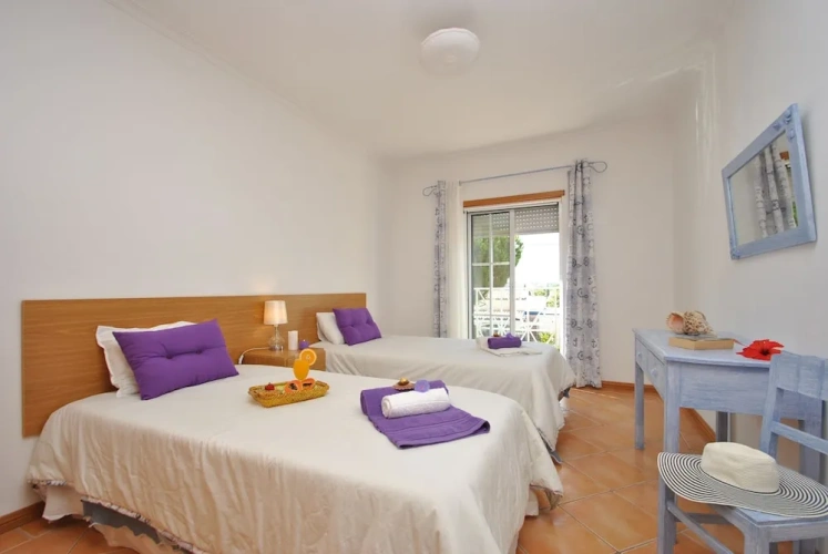 2 Bedrooms Apartment with balcony and with sea view