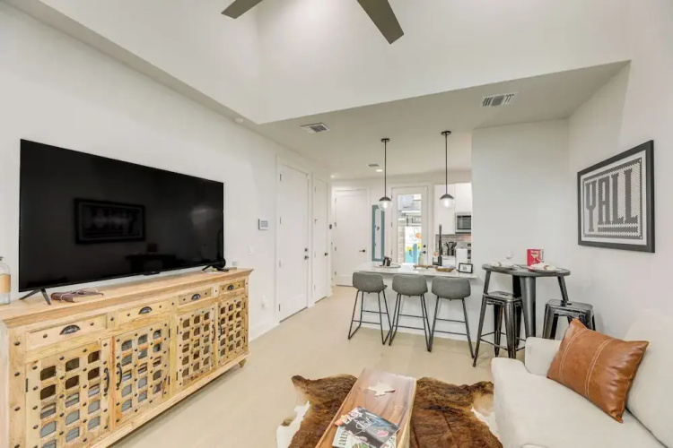 Modern Austin Retreat w/ Heated Cowboy Pool!