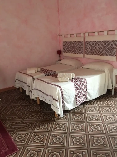 Standard Twin room with balcony