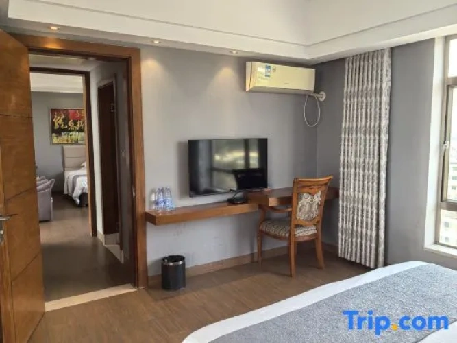 Deluxe Family Suite with sea view