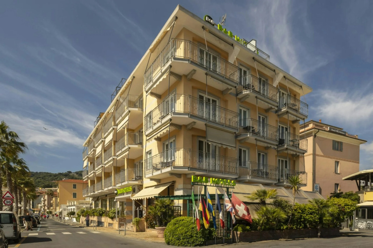 B&B Hotel Diano Marina Palace