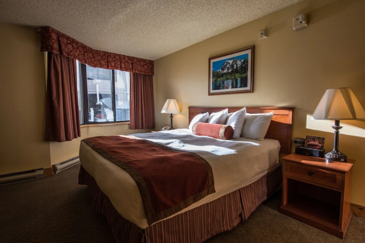 Grand Lodge by Crested Butte Lodging
