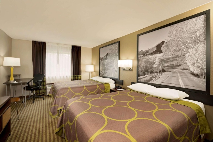 Standard Quadruple room
