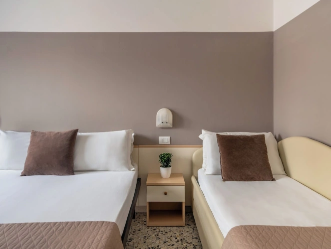 Standard Triple room with balcony