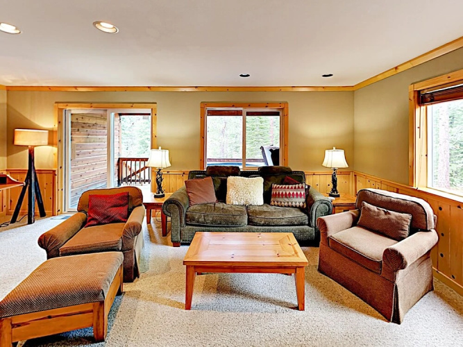 12205 Truckee - 3 Br Home