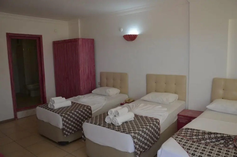 Lavinia Otel